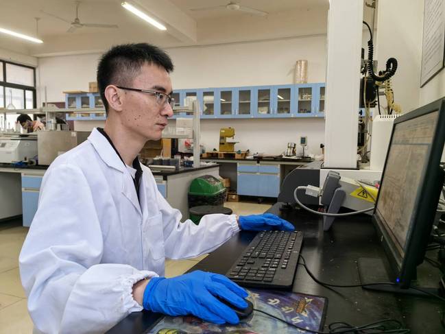 科教融合潤物無聲，潛精研思助力雙碳 材料科學的創新引擎